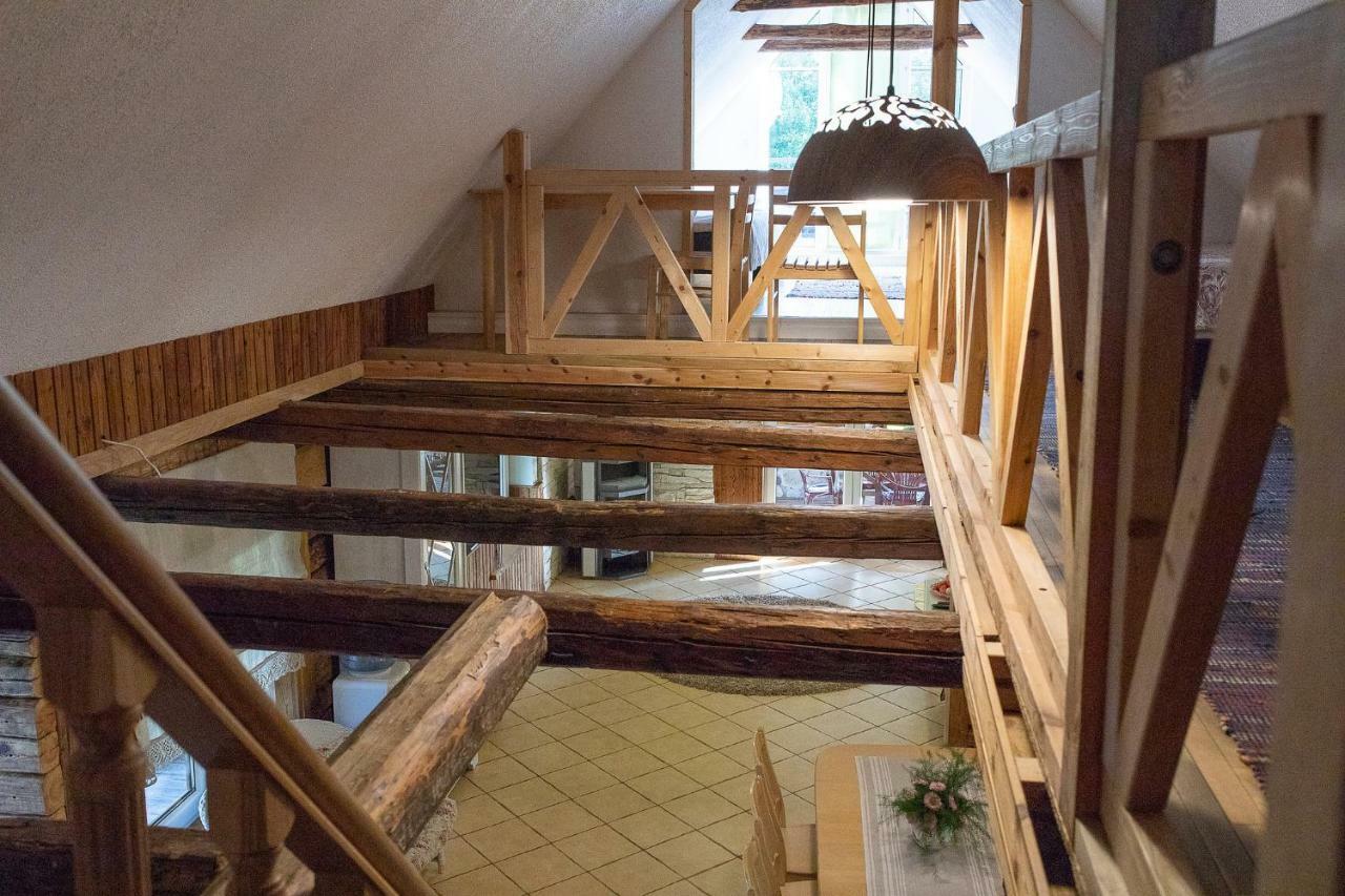 Villa Erlendi Kodumajutus à Pärnu Extérieur photo